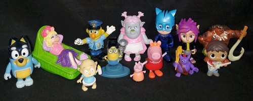Mixed lot toy figures - of, 13